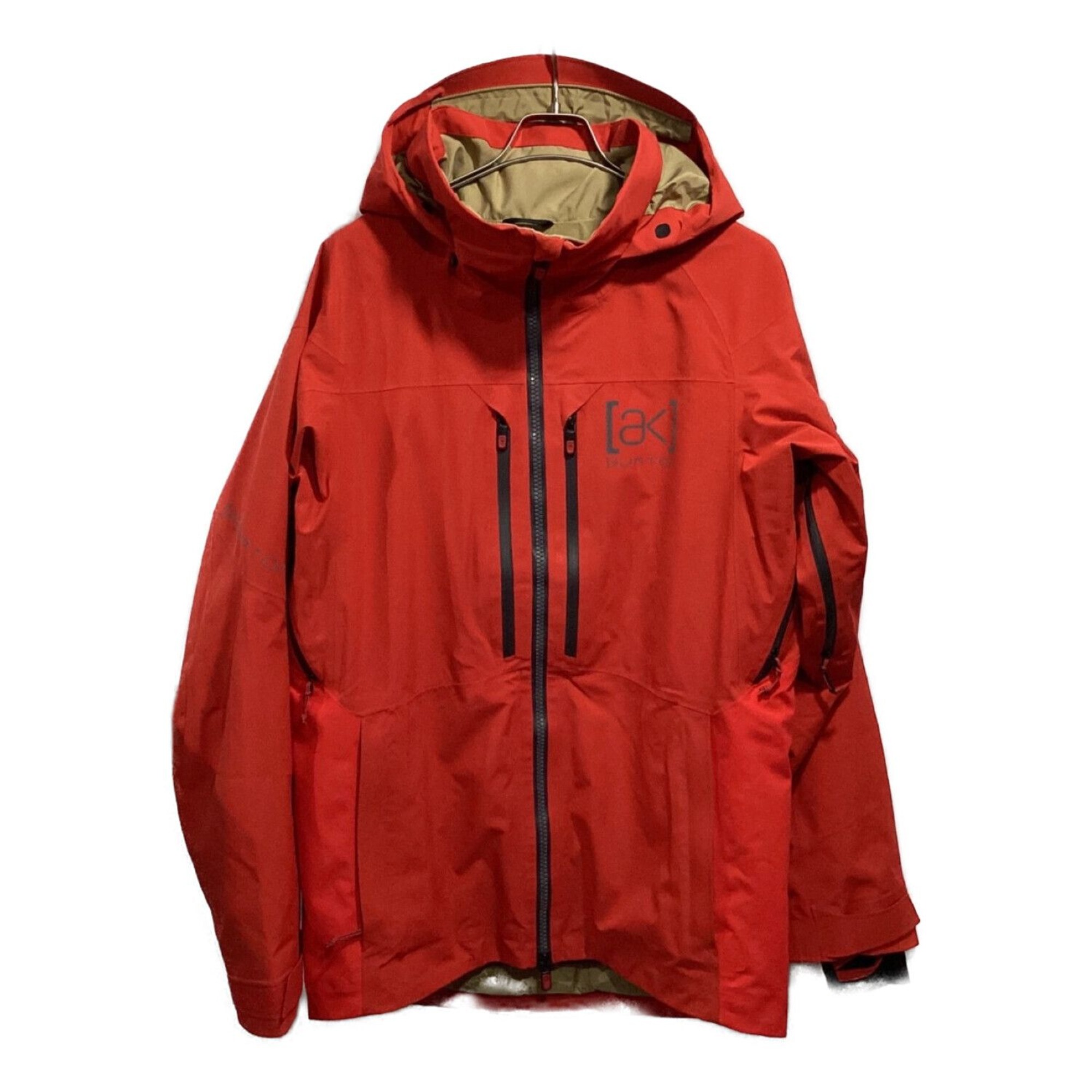 BURTONの高年式スノボウェアやGOLDWINのスキーウェアなど計7点ご紹介