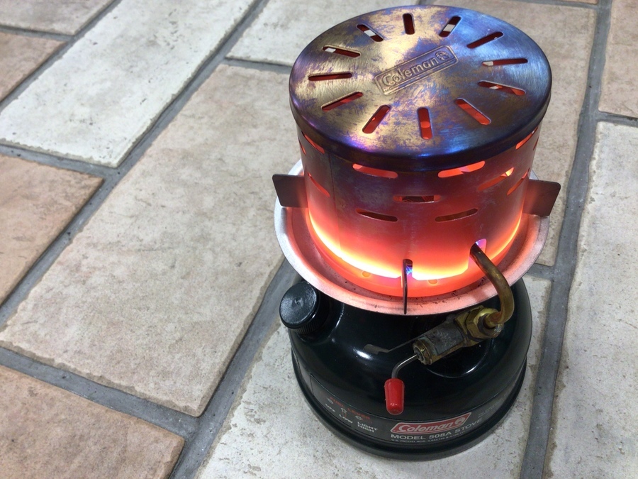 冬のソロキャンで暖を取るための道具！Coleman(コールマン) ヒート