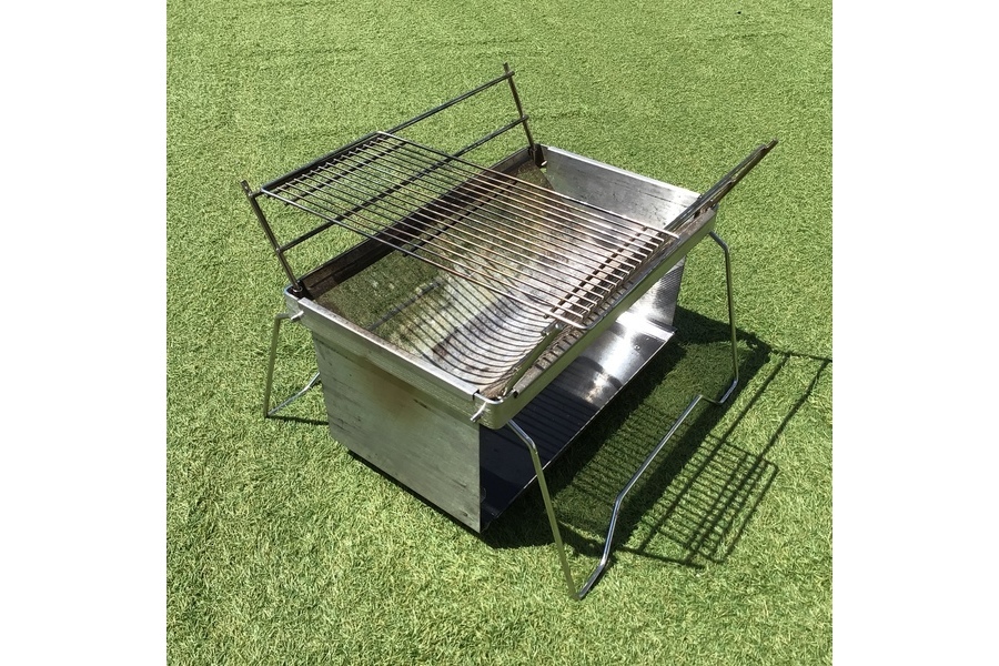 ソロキャンパーにぜひオススメしたい付属品次第で使い方が広がる