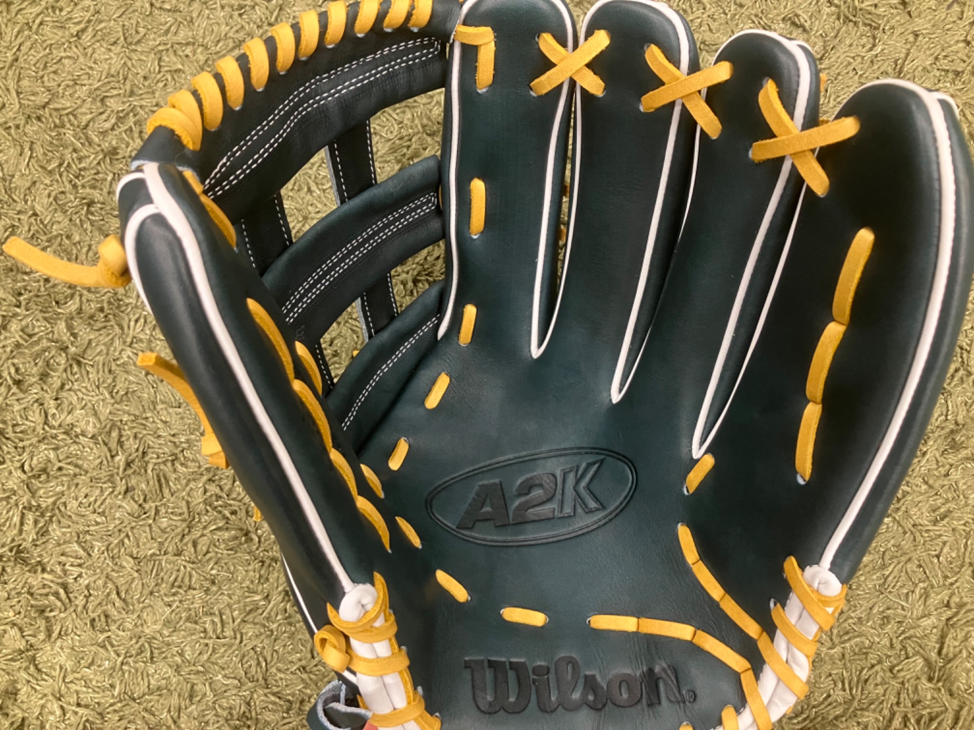 スタッフ激推しメーカー！ウィルソン【ランディ・アロザレーナ】モデル