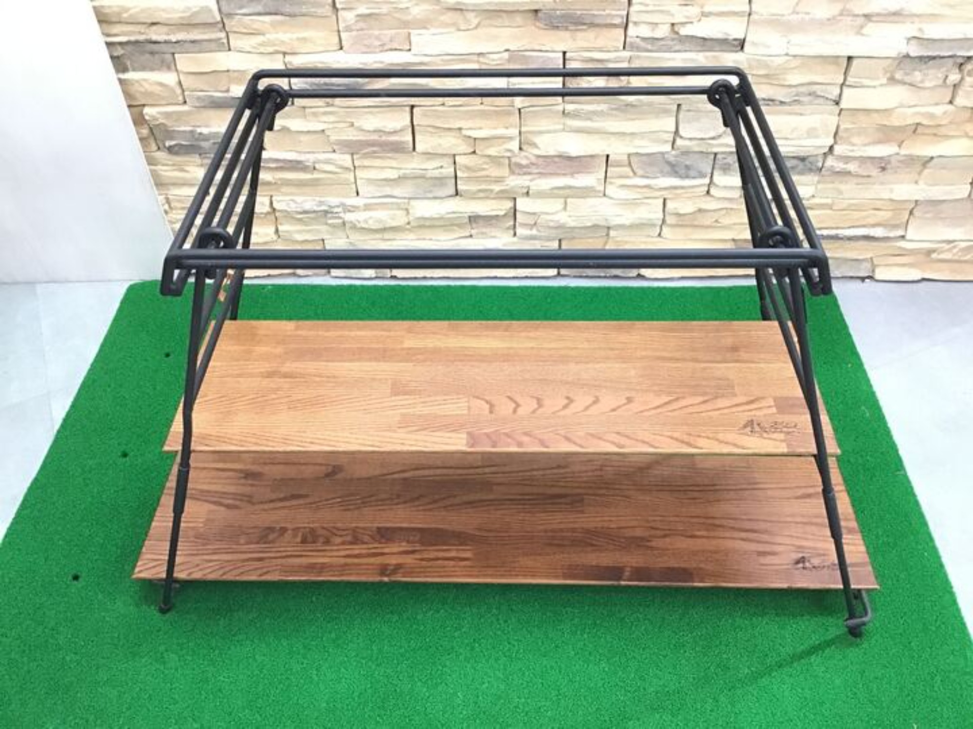 インテリアとしてもおススメ！ブラックデザインのアイアンラック葉月