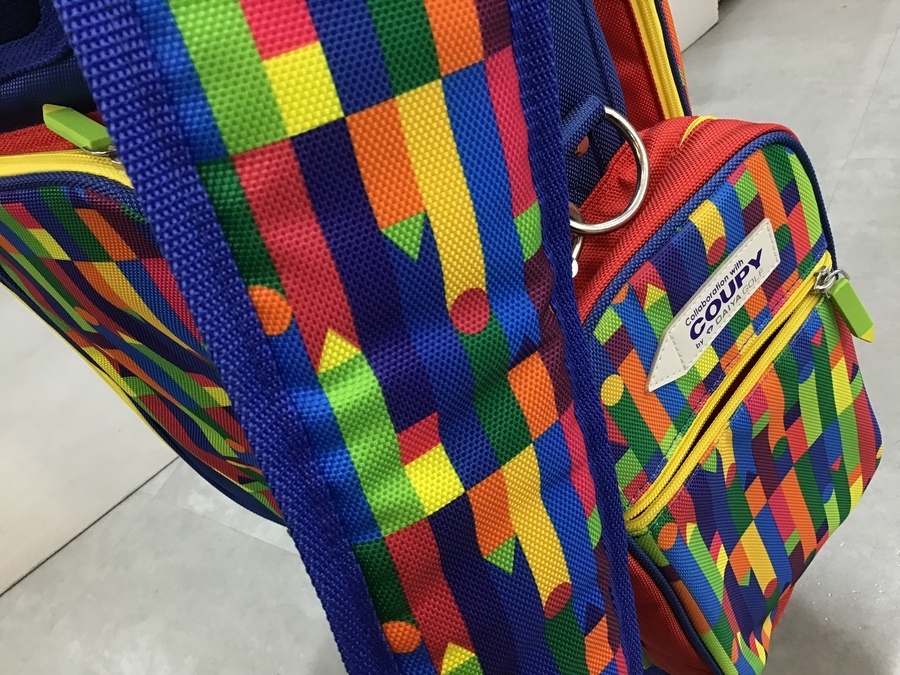 クーピーペンシルをもってゴルフ場へ!!キャディーバックの異業種コラボ