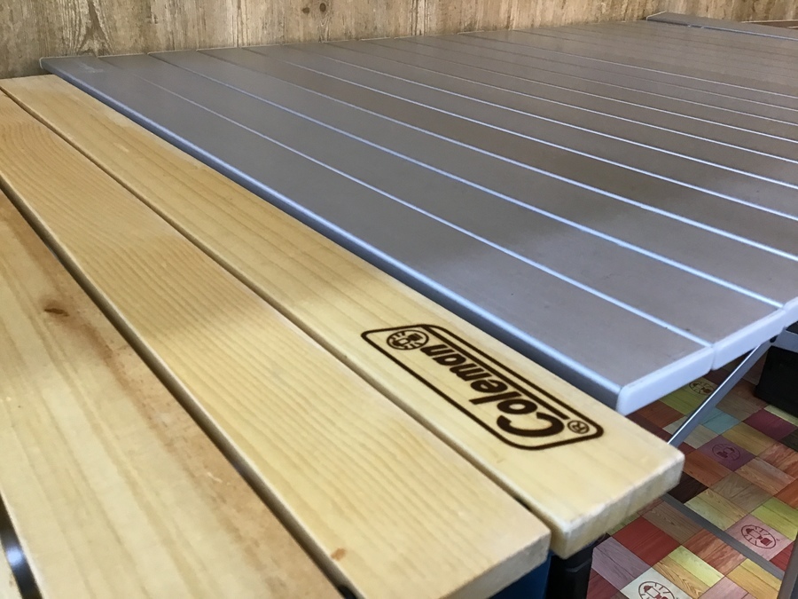 ラレマンドの珍しい折りたたみキャンプテーブルをレトロキャンプに