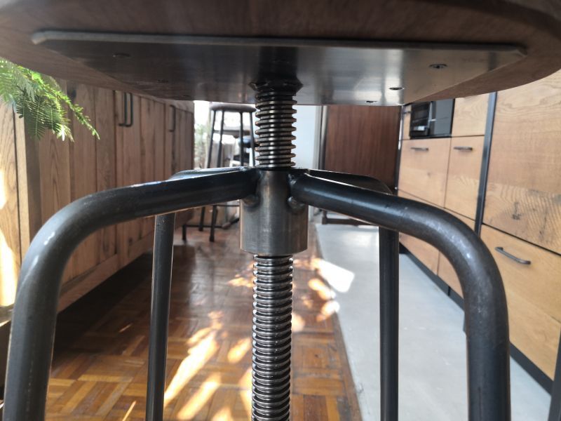 送料無料≪鉄脚ローテーションスツール≫【ハイタイプ /無垢木座面