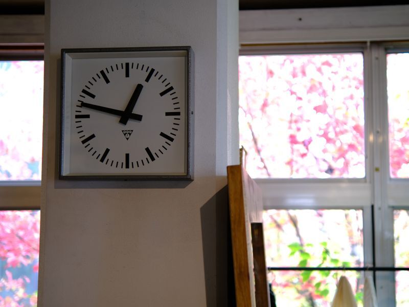 送料無料【PRAGOTRON Vintage Clocks/パラゴトロン/336×336×65/壁掛け