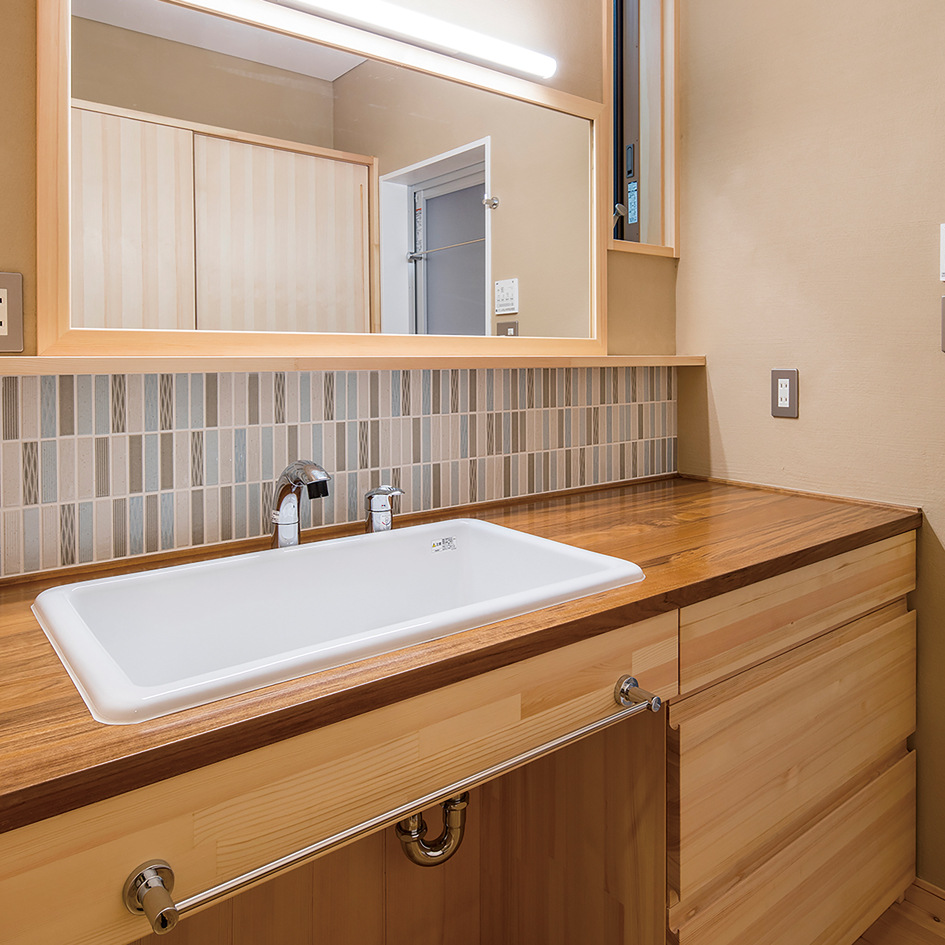 エレガヌーヴォ | スワンタイル | 株式会社日東製陶所 株式会社TChic