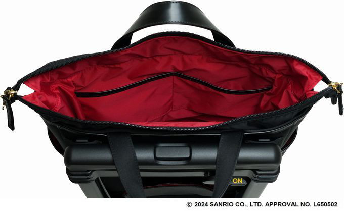 D-656 Hello Kitty 50th 刺繍(M18)アップルパイ＜T2キャスター・4輪