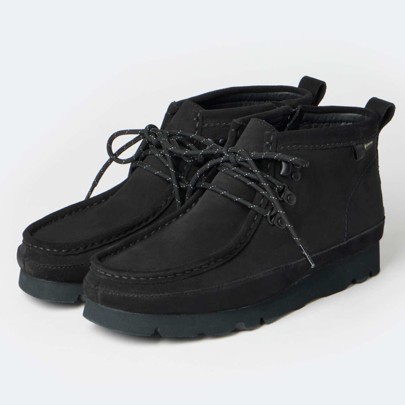 DAIWA PIER39 / ダイワピア39 | CLARKS × DAIWA ANGLER'S WALLABEE GTX