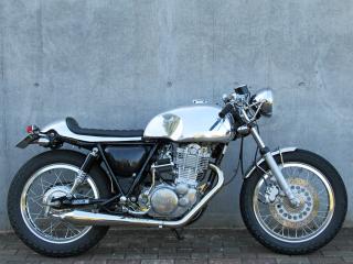 SR400/500 ハーフカバー クラシカルリアショック / 2％er オフィシャル