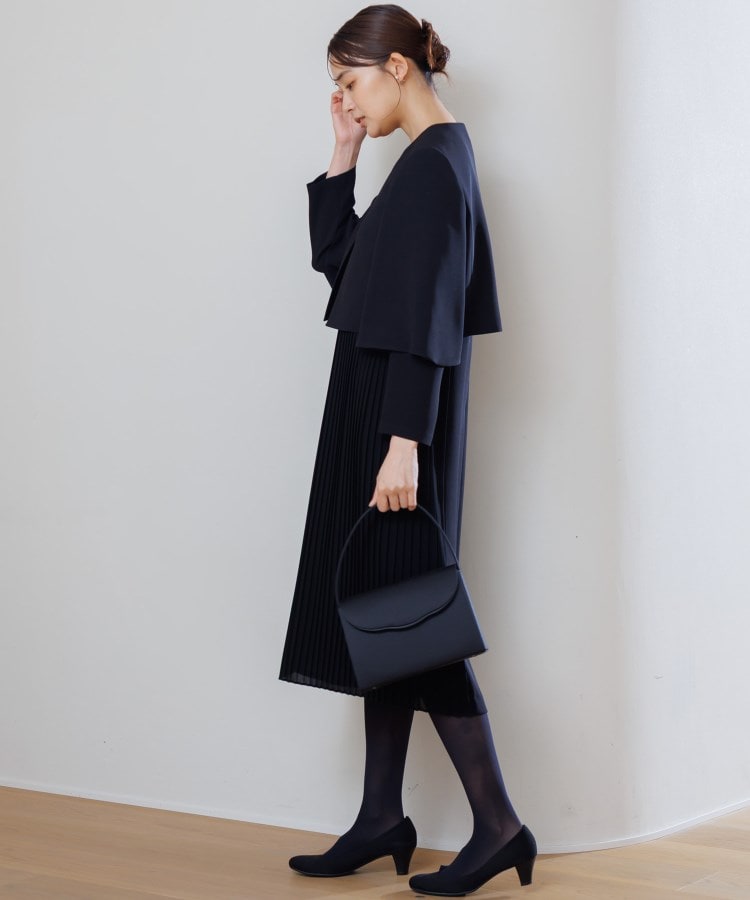 INDIVI【洗える】ベルスリーブケープジャケット【喪服・礼服・ブラック