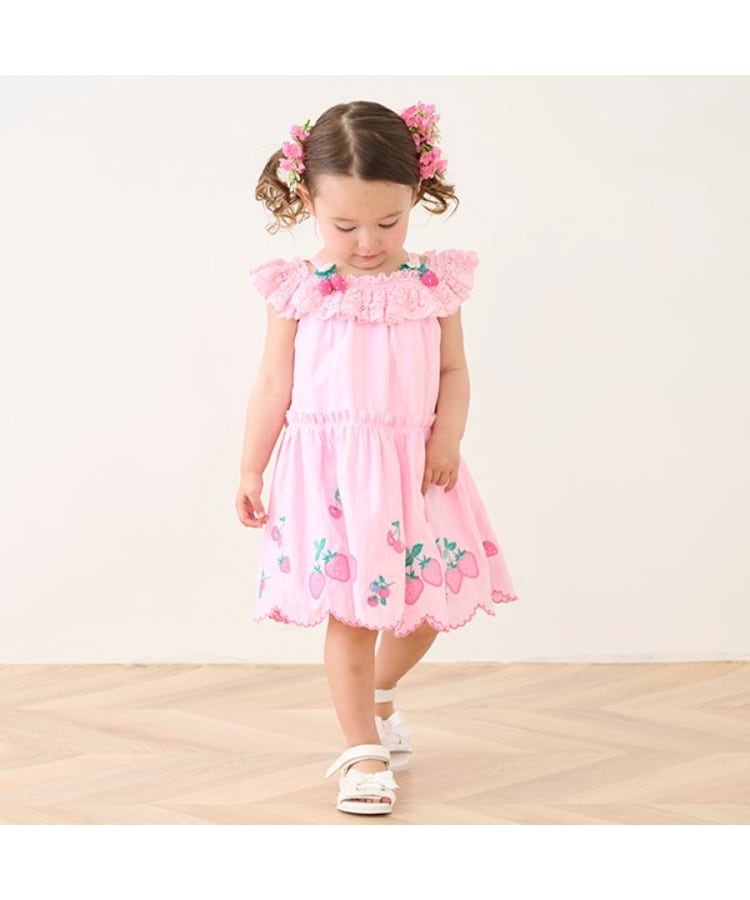 いちご刺しゅうワンピース（その他） | mezzo piano（メゾピアノ