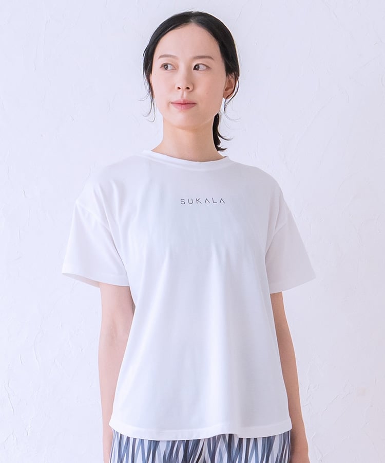 SUKALA】プリントロゴTシャツ(S): ヨガウェアLAVA公式オンラインストア
