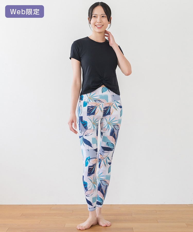 SUKALA】カップ付きTシャツ＆レギンスセットアップ(Sサイズ アイボリー