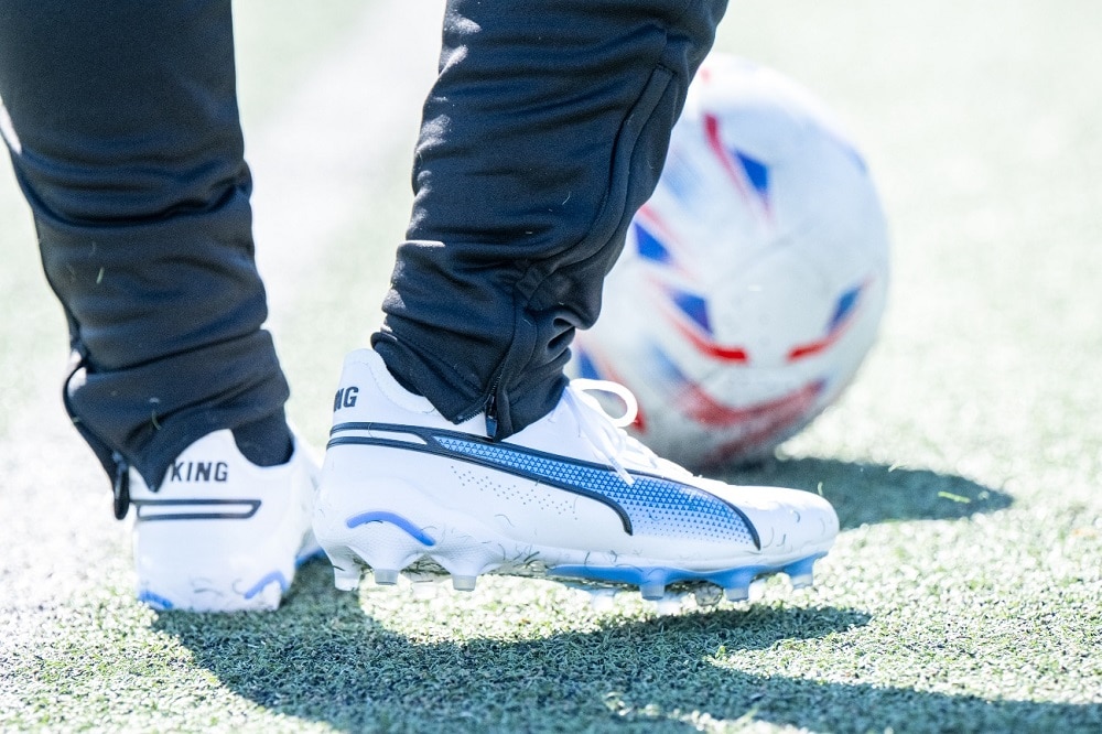 プーマの名作スパイク『PUMA KING』が生まれ変わった。機動力と正確性