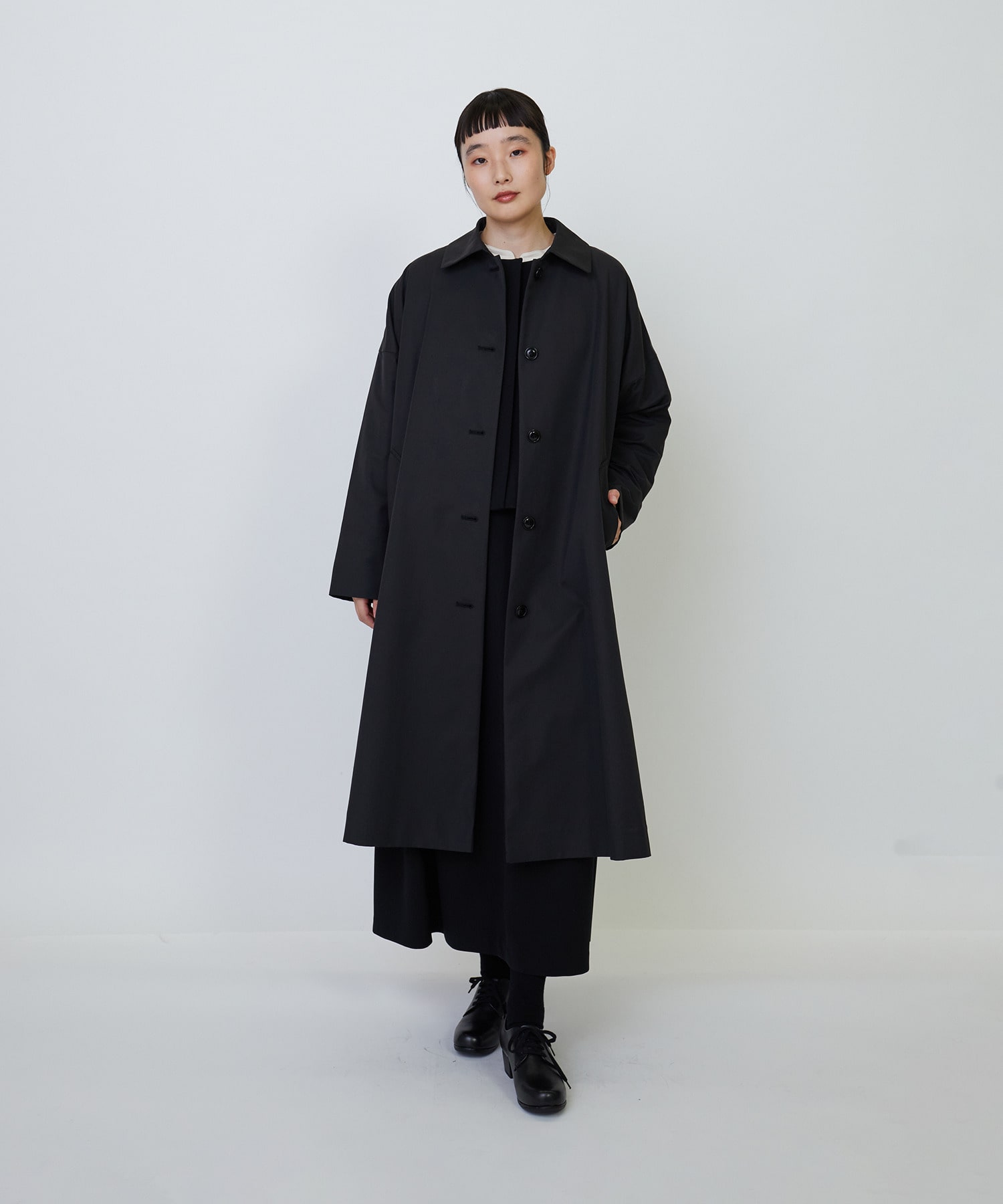 コットンナイロンピーチツイルステンカラーコート｜BIGI online store