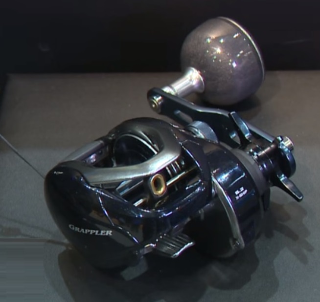 シマノ リール 17 グラップラー 301HG（左）: リール｜釣具の