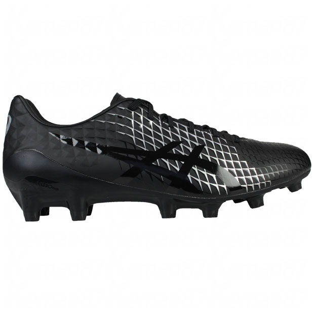 メナス 4 ブラック×ブラック | ゲキサカFCストア