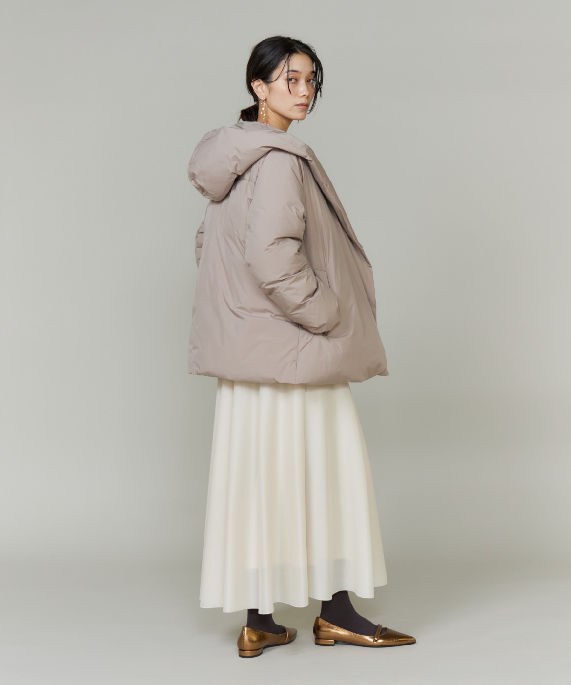 ショート丈 ショールカラーフードダウンコート｜INED（イネド