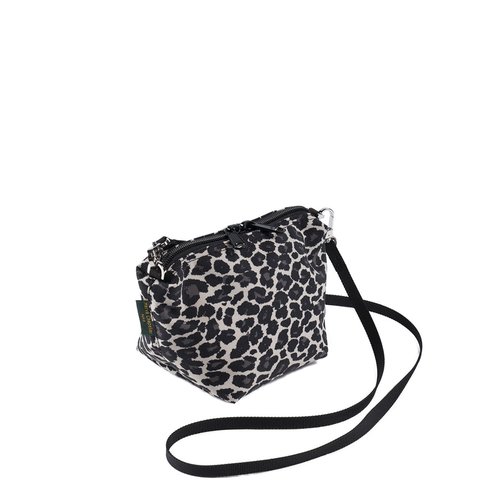 エルベシャプリエ Herve Chapelier 8797F (ナイロン舟型ポーチ