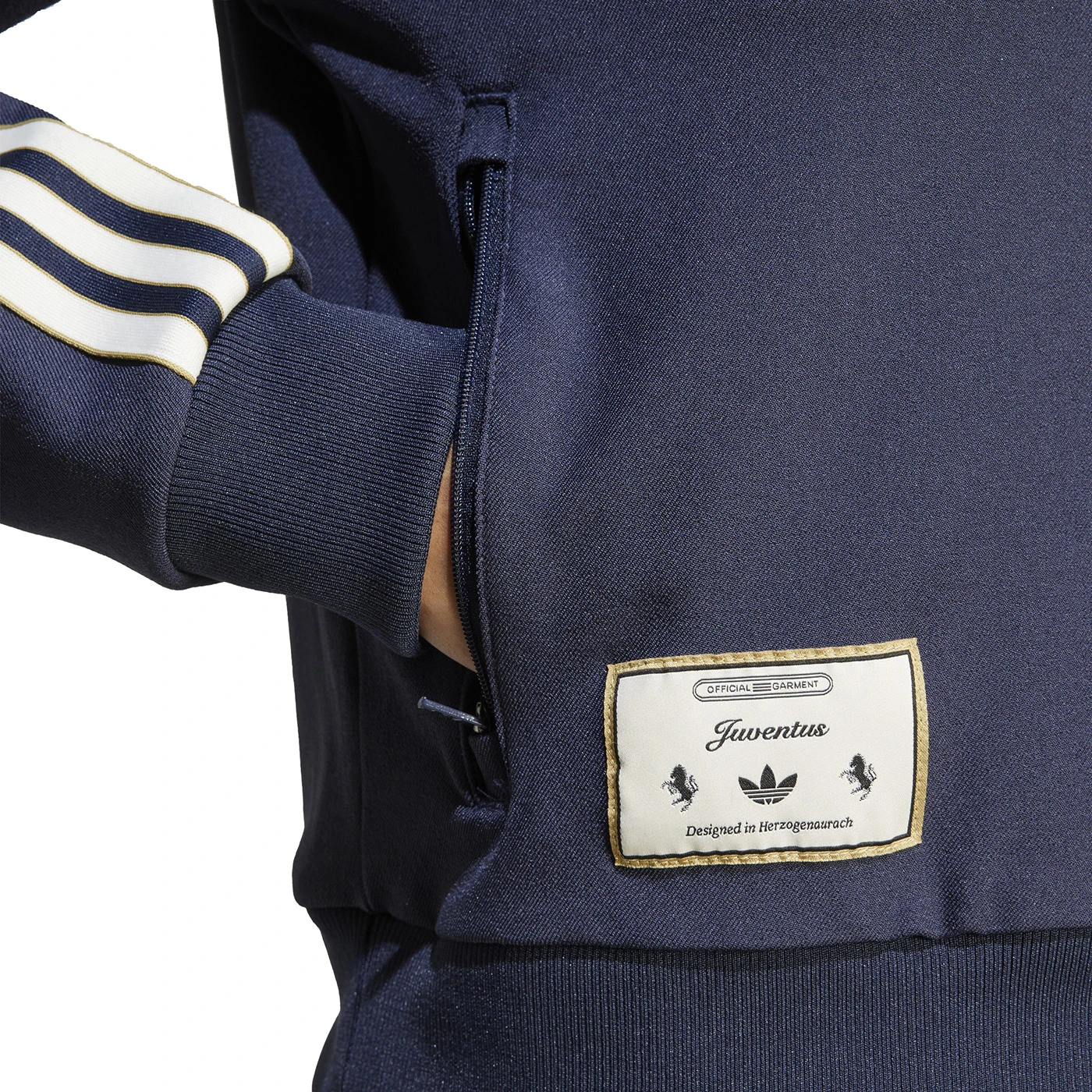 JUVENTUS TERRACE ICONS TRACK TOP - WOMEN