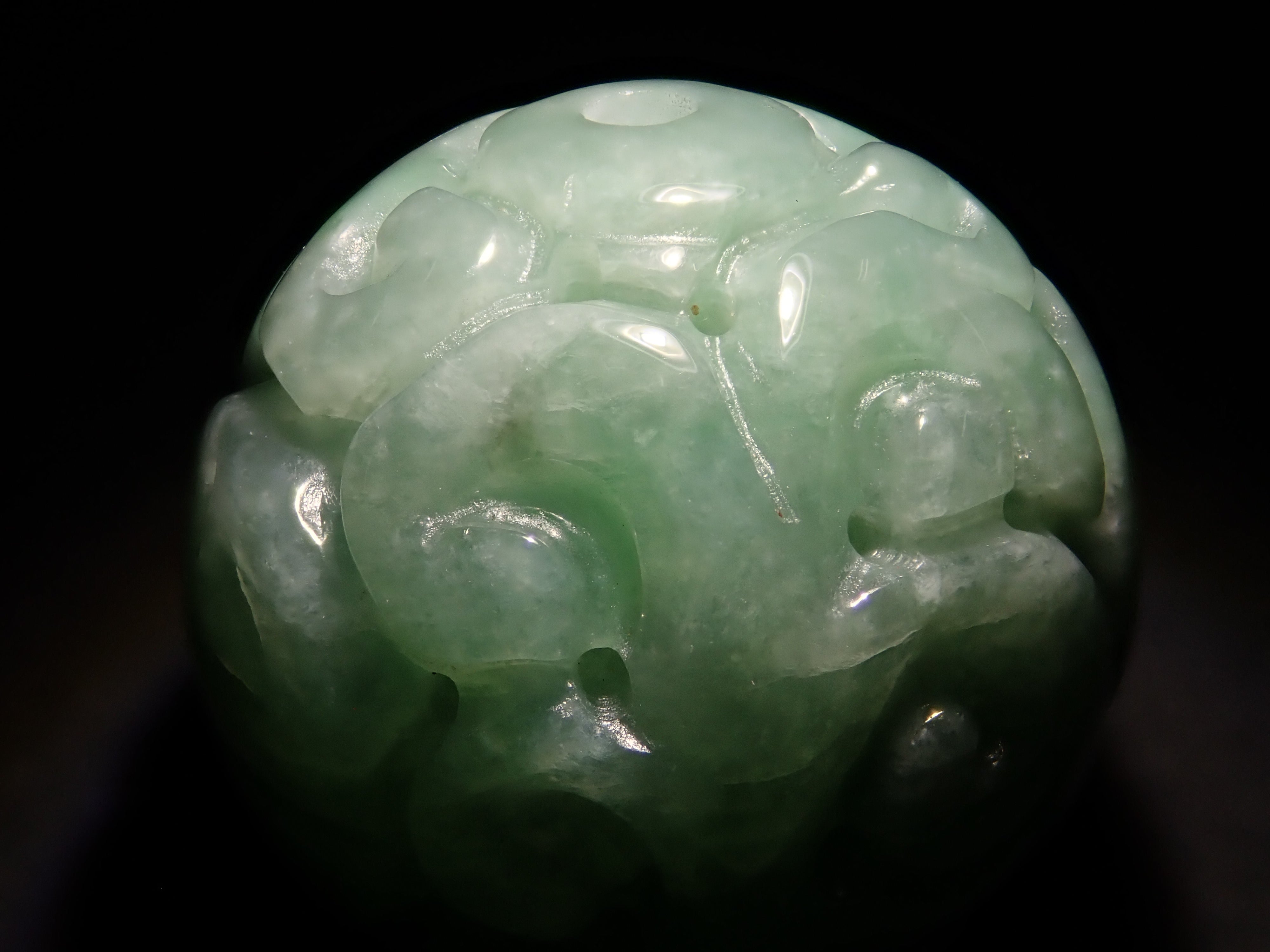 翡翠（ヒスイ） 69.859ctルース