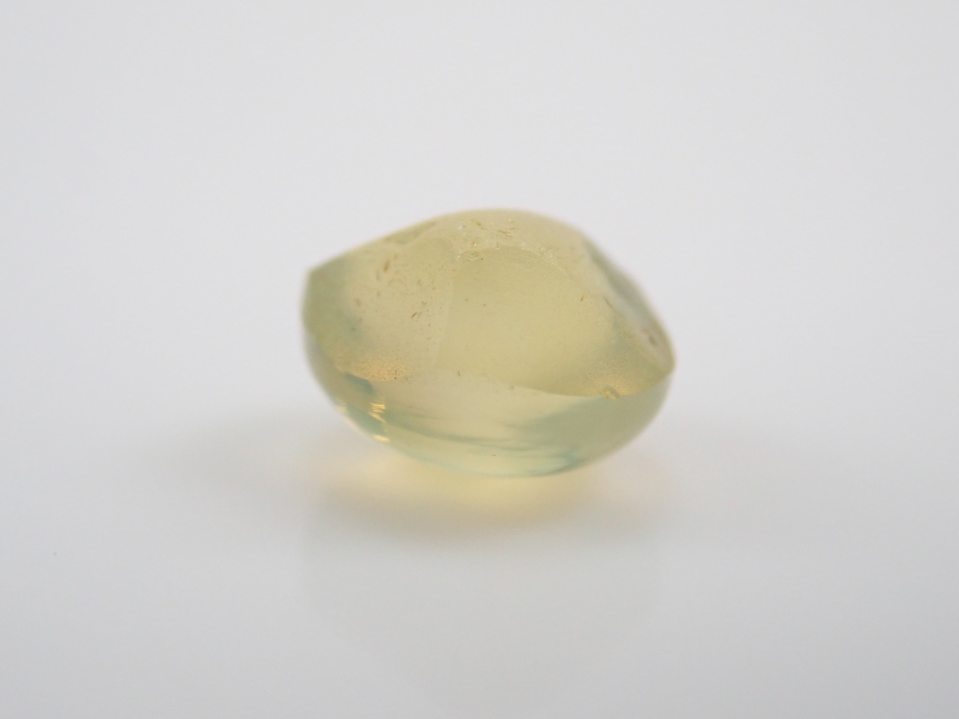 クリソベリルキャッツアイ 0.556ctルース