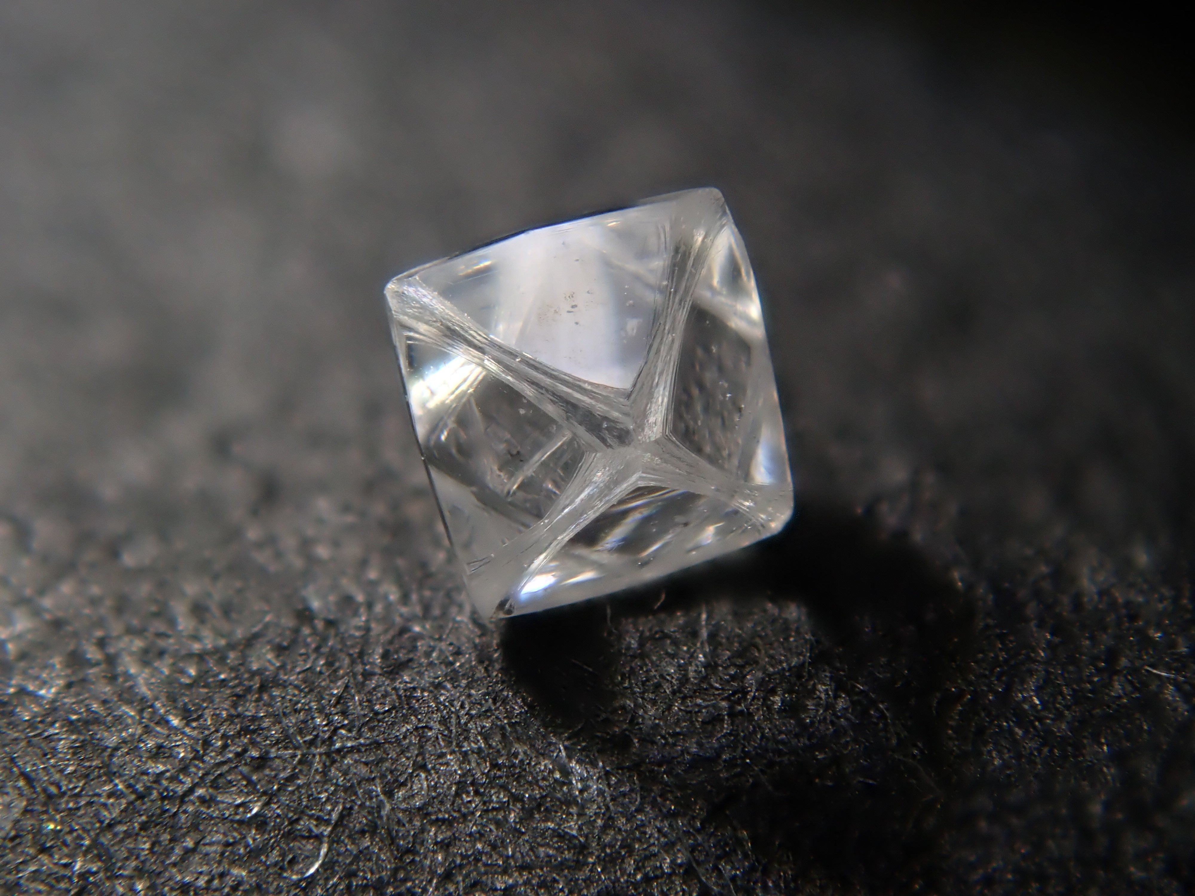 Russian rough diamond (sawable) 0.098ct loose