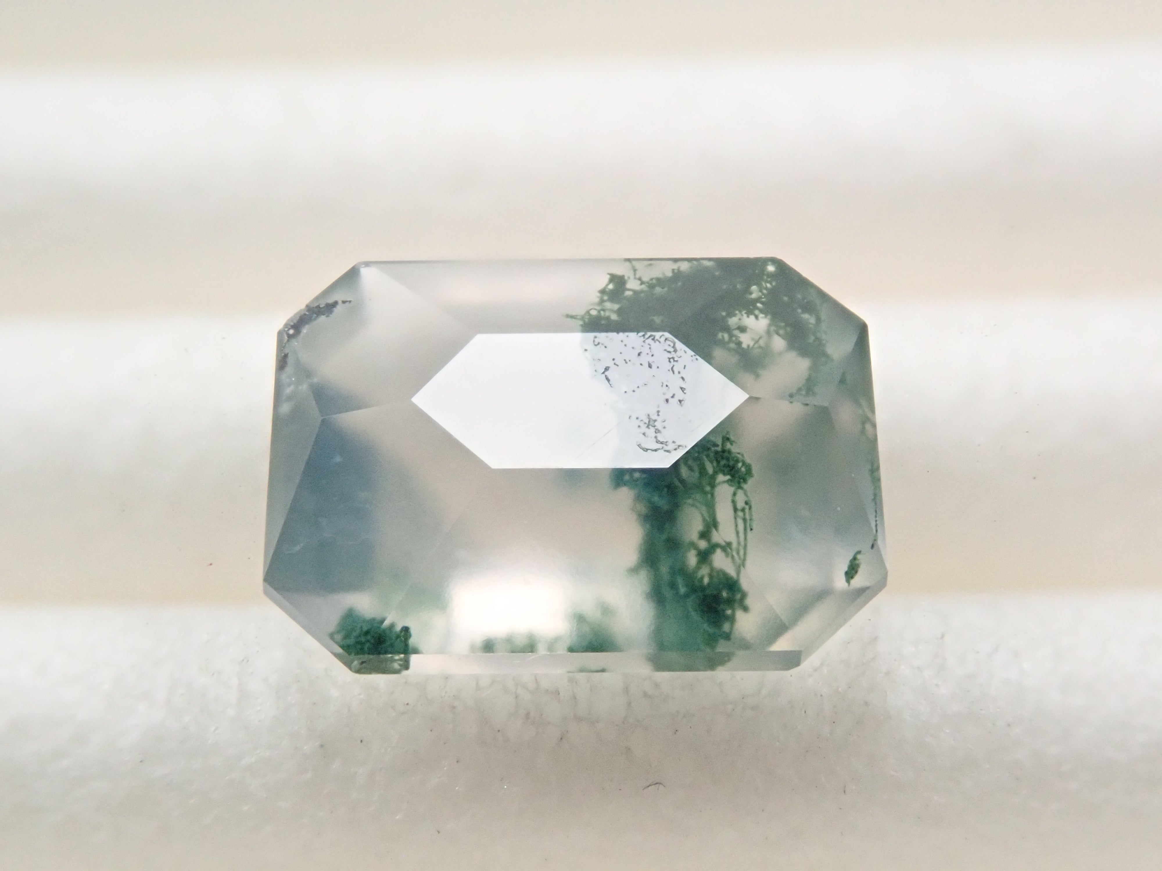 モスアゲート 猫 2本立ち 天然石 モスアゲート 猫 2本立ち 天然石