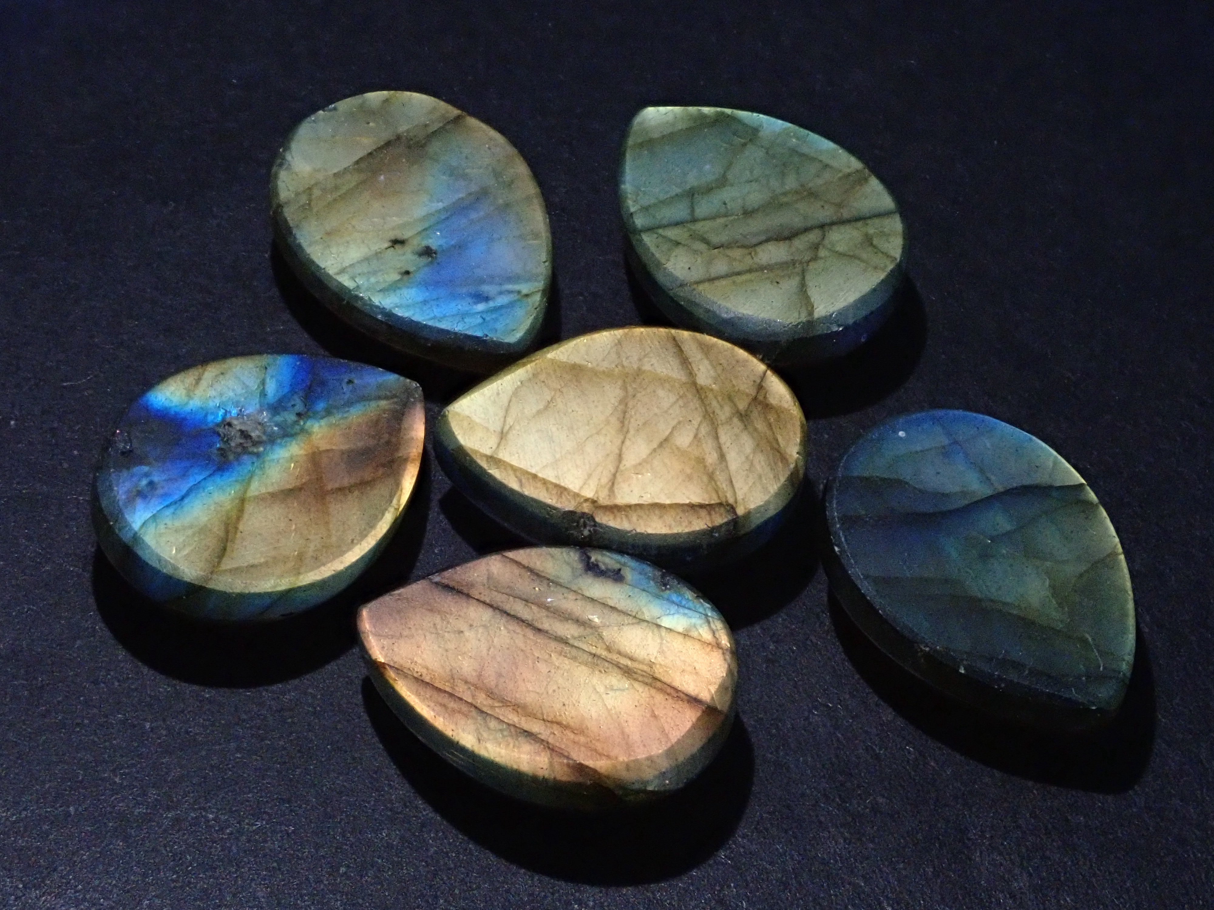 ラブラドライト1石ルース（12×16mm）《複数購入割引有》