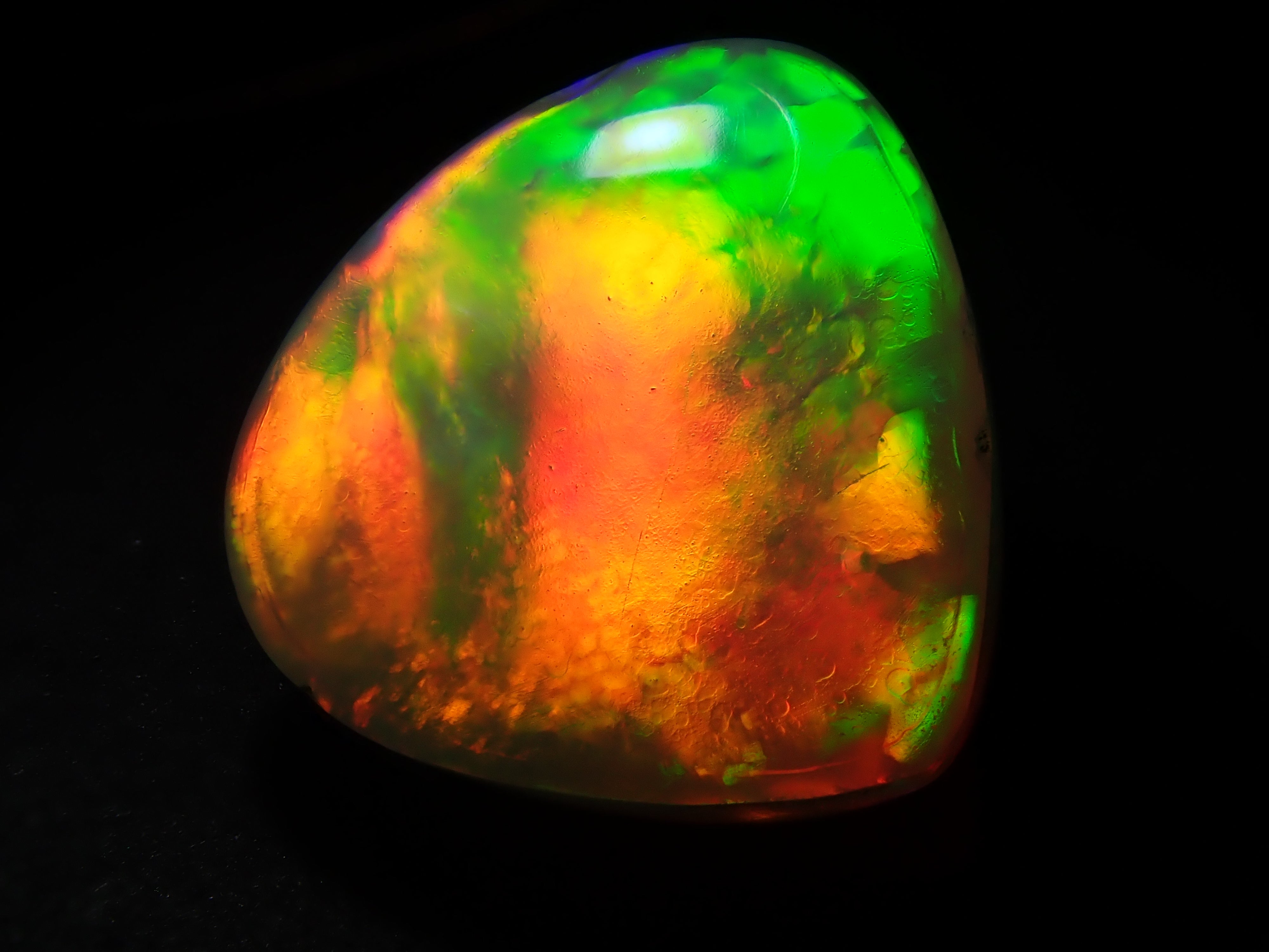 ハニカムオパール 2.414ctルース