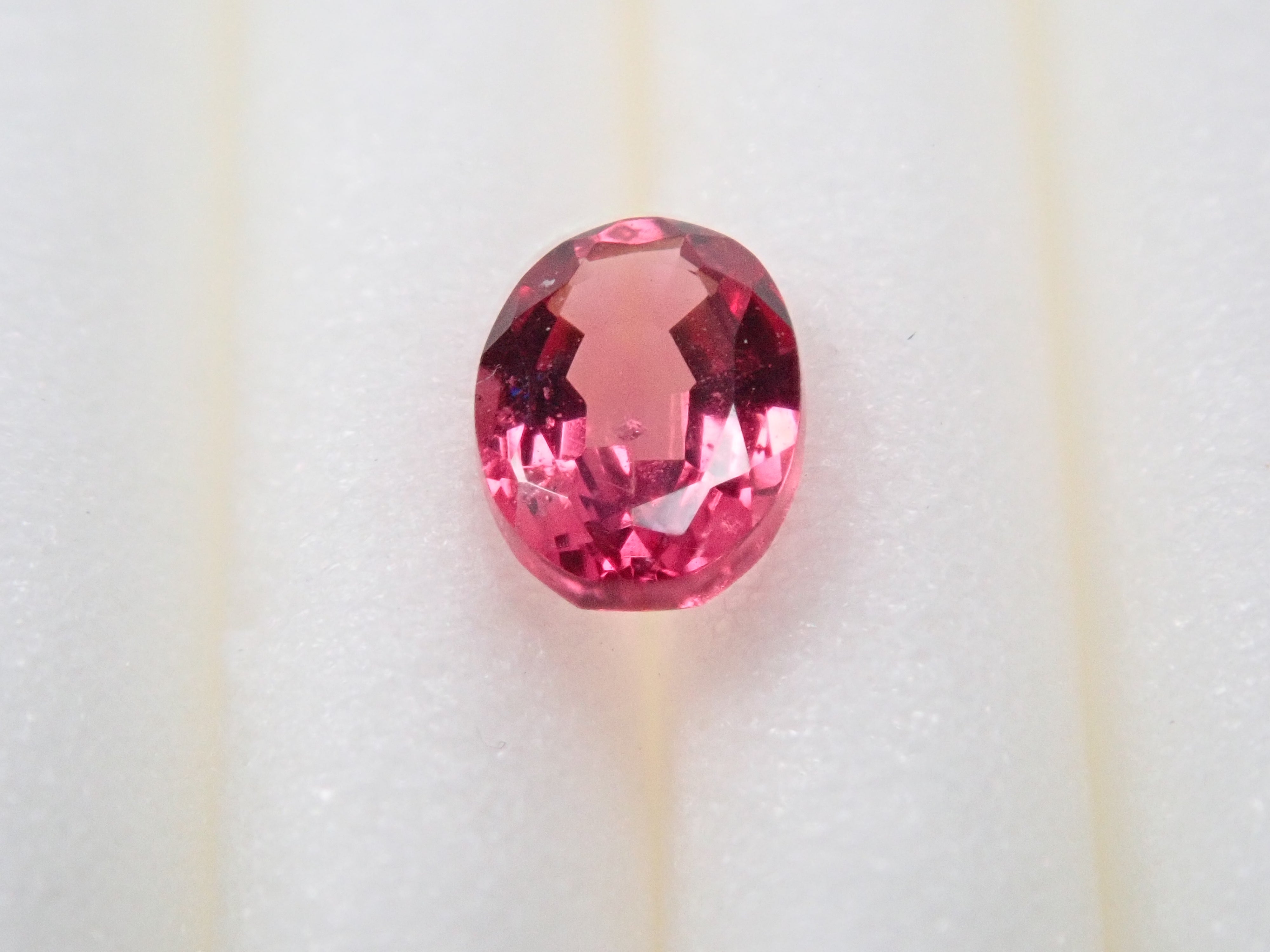 ミャンマー産レッドスピネル 0.195ctルース