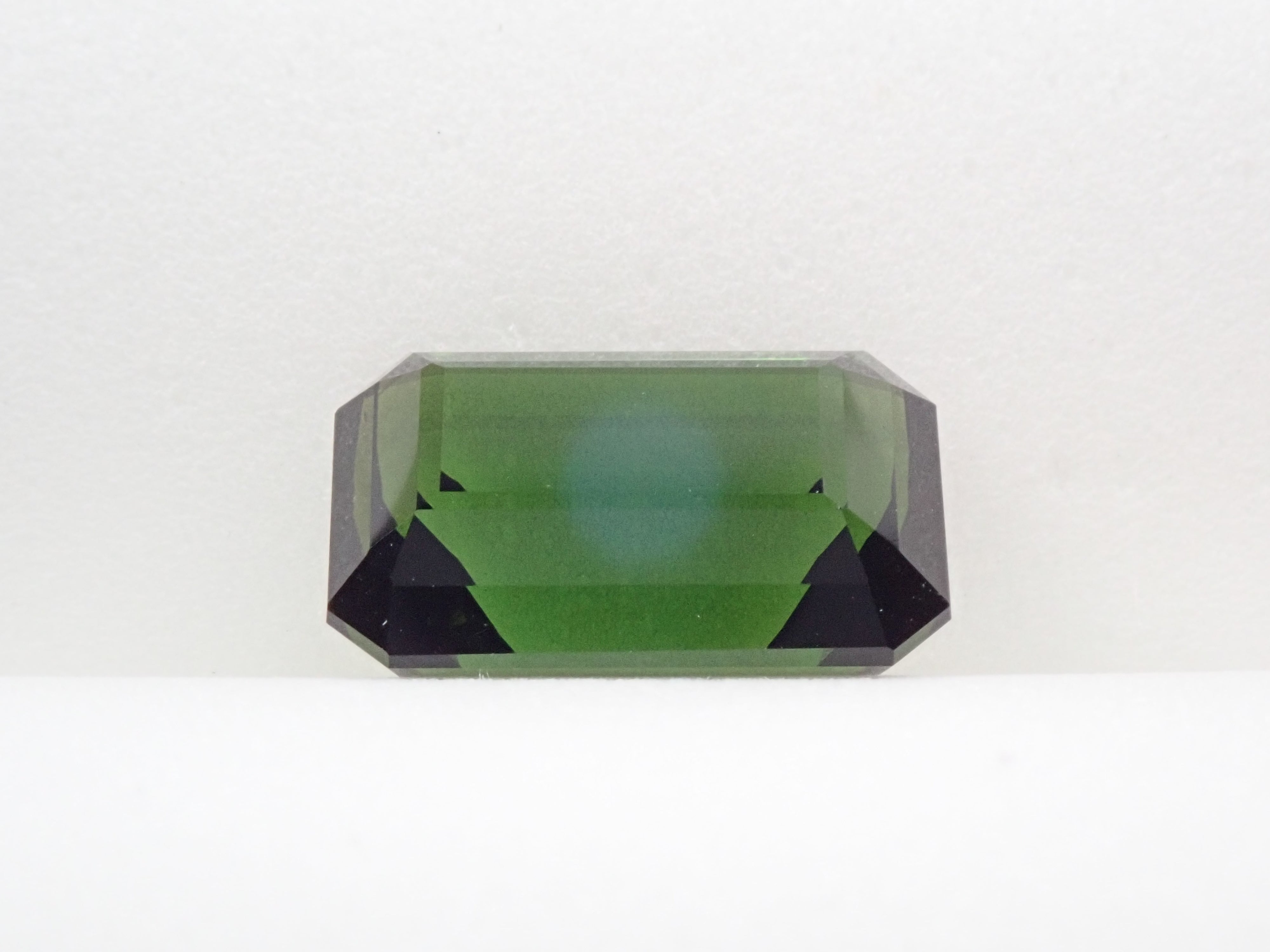 グリーントルマリンとパイナップルカットのグリーンアメジスト