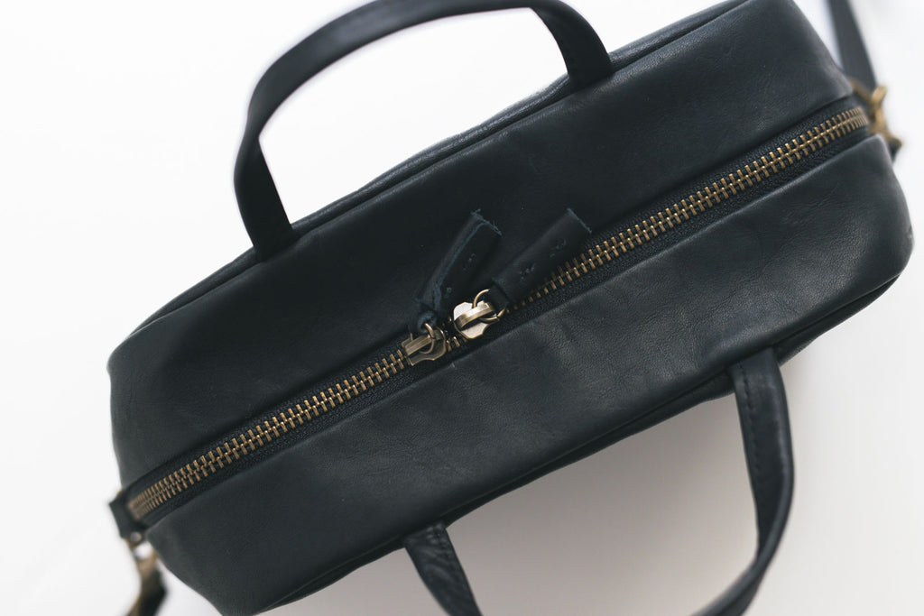 a（アー）ボストンバッグ ショルダー ｜くらすこと公式オンラインストア