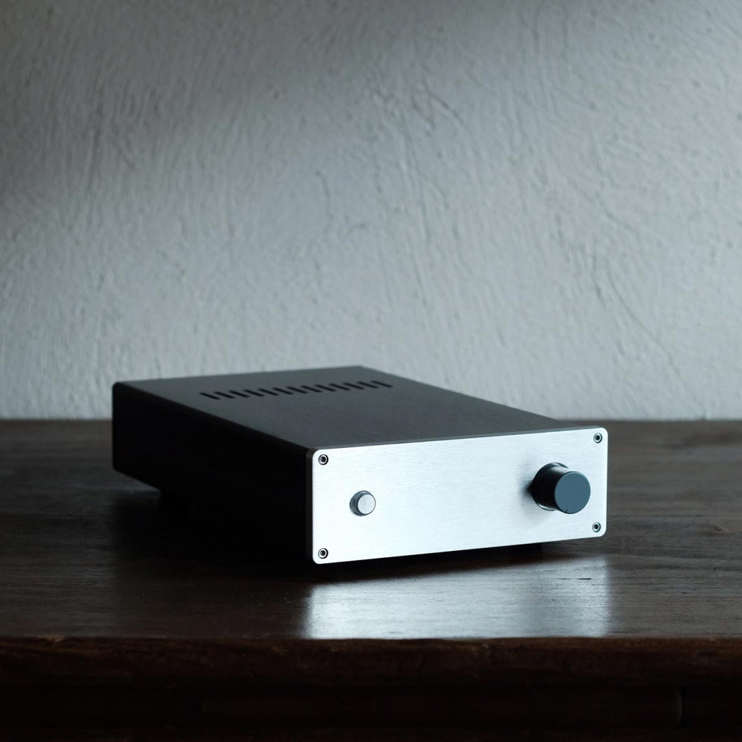 パワーアンプ SOHN – listude