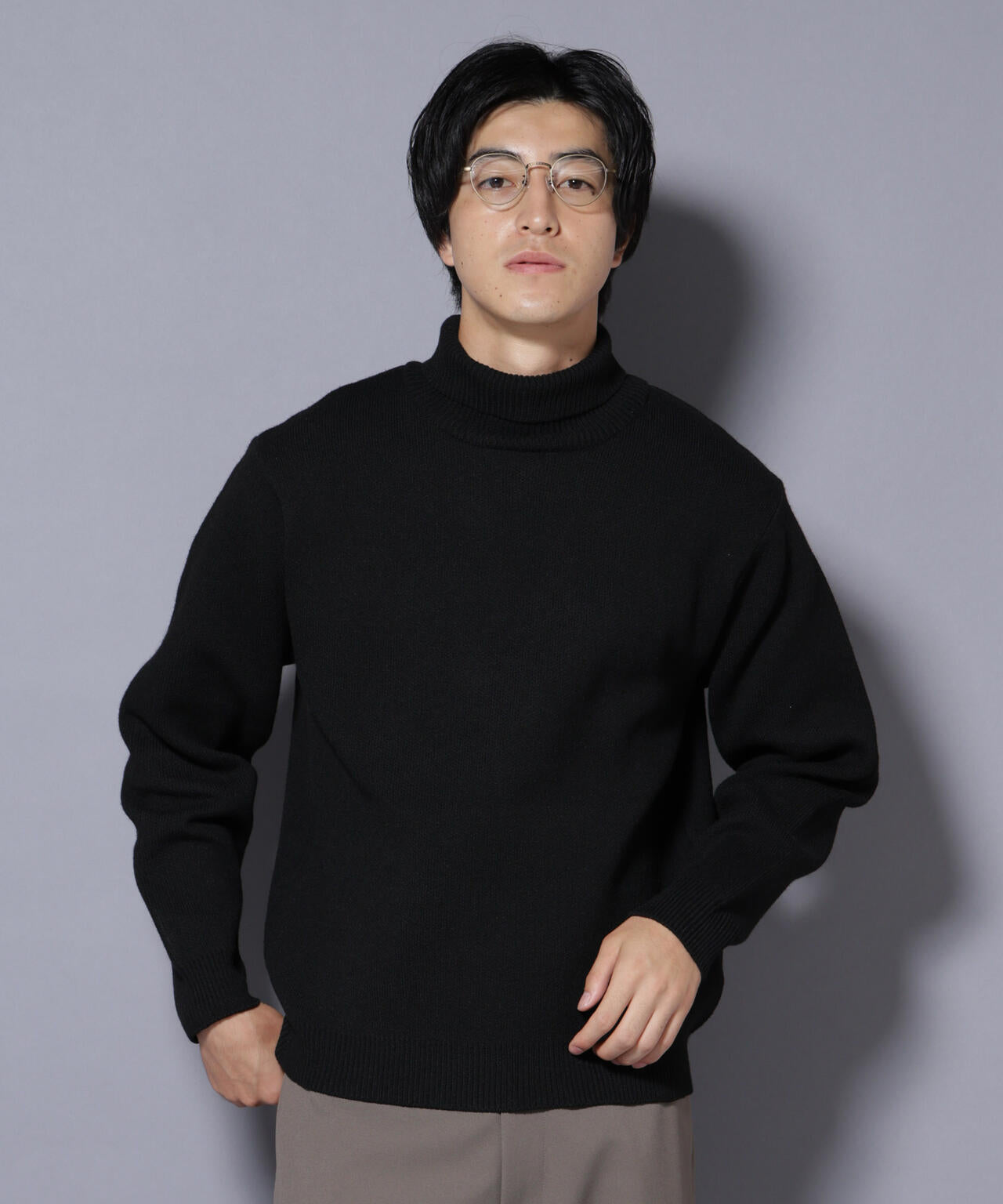 PBTストレッチタートルネックニット