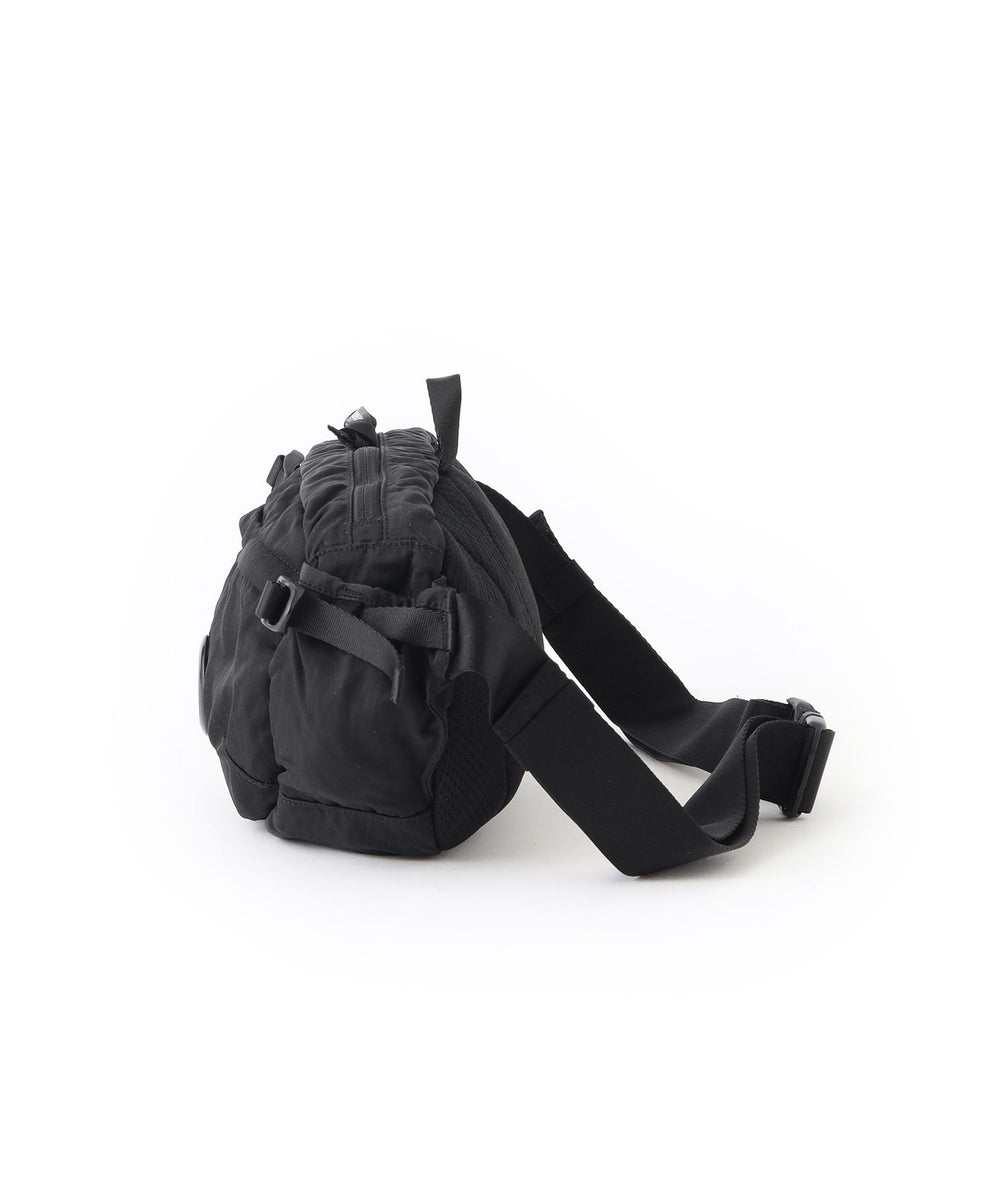 C.P. COMPANY/シーピーカンパニー】クロスボディバッグ NYLON B