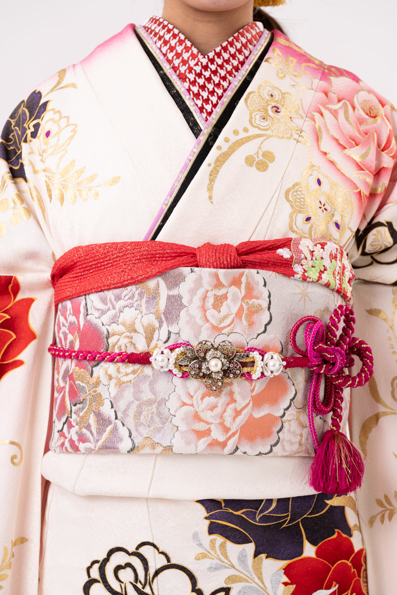 白地 ピンク染め分け 薔薇柄振袖【127】 – SAKURA TOKYO