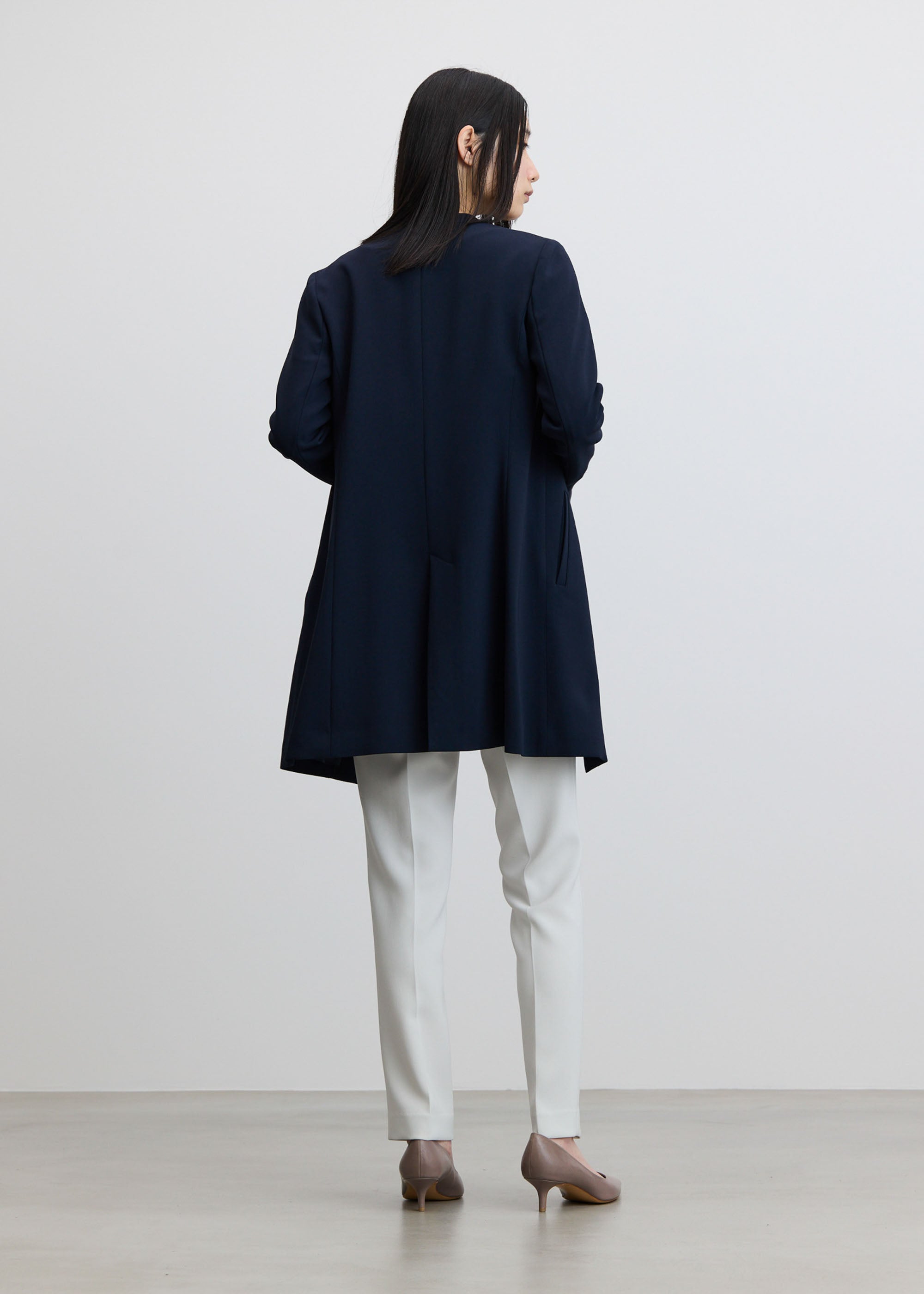 ロングノーカラージャケット - SOÉJU online store｜上質な大人の女性