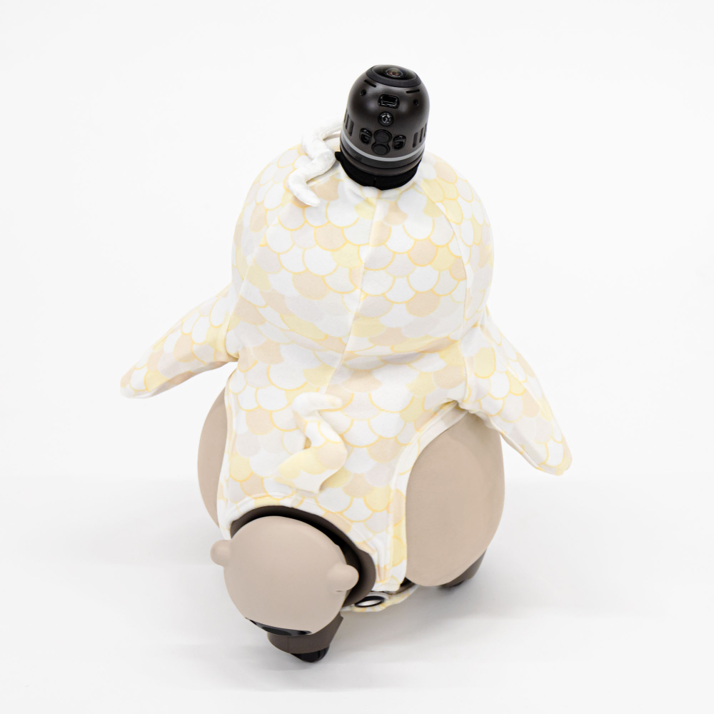 LOVOT干支シリーズ2025 へび(巳) しろ | LOVOT ウェブストア