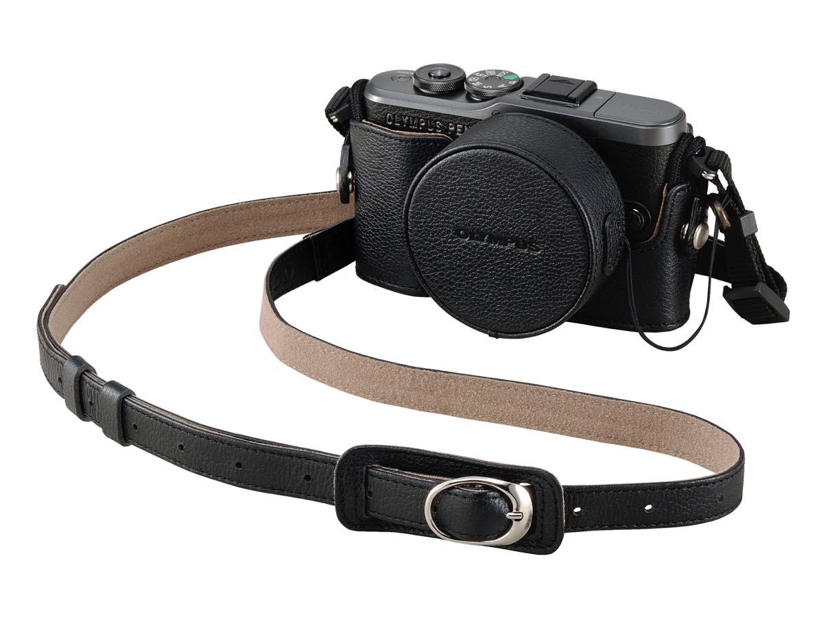 一眼カメラ初心者でも使いやすいPENにオールブラックが出るぞ