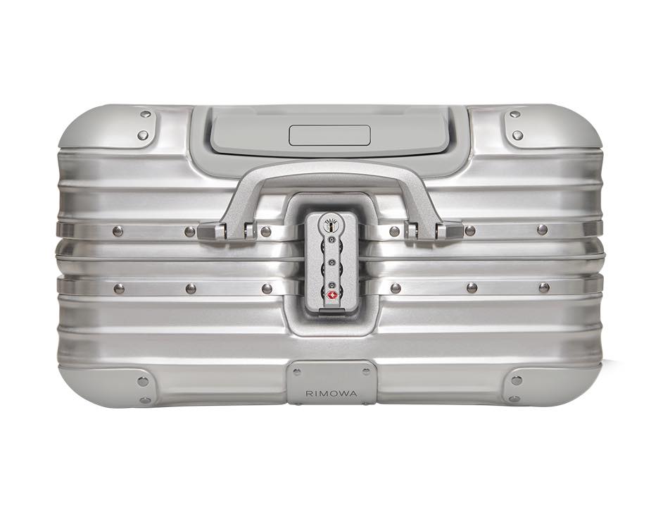 小さくなってもリモワが放つプレミアム感は変わらない | GoodsPress