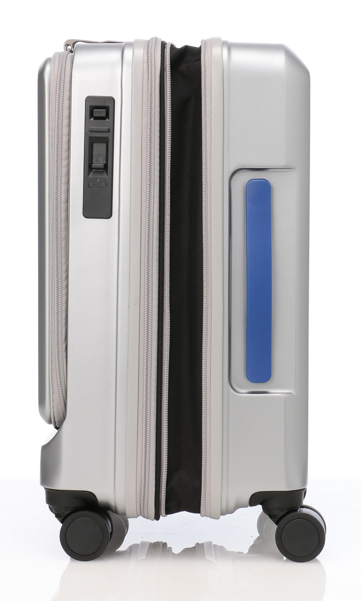 ANAオリジナルのスーツケースだから使いやすい工夫が満載です