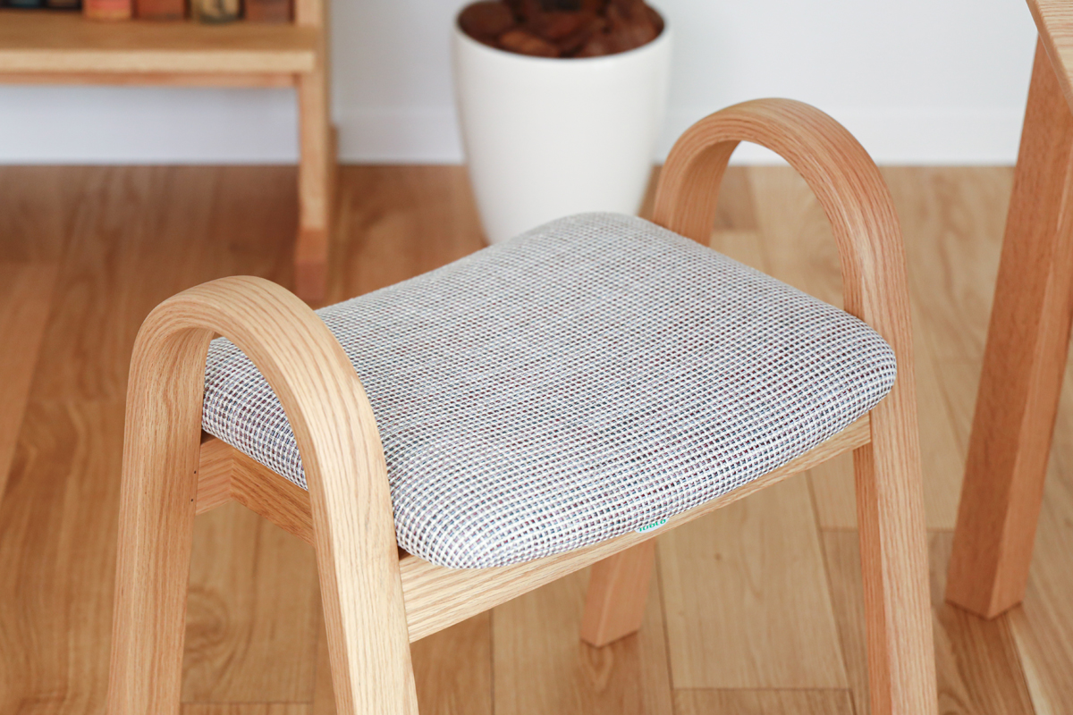 ibata直営 曲木スツール｜CHAIR｜飛騨の家具/国産家具/無垢材の家具