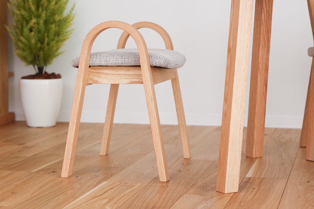 ibata直営 曲木スツール｜CHAIR｜飛騨の家具/国産家具/無垢材の家具