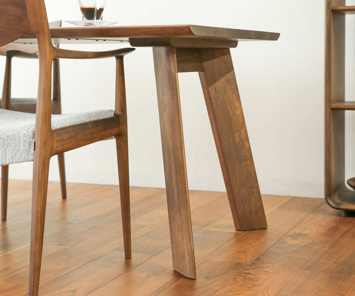 凜 ダイニングテーブル | 【公式】飛騨の家具『株式会社シラカワ』