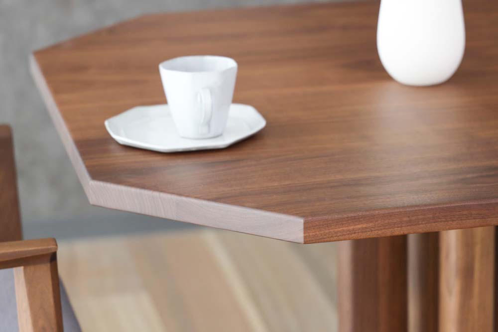 NEO TABLE 変形八角形 1本脚 | 【公式】飛騨の家具『株式会社シラカワ』