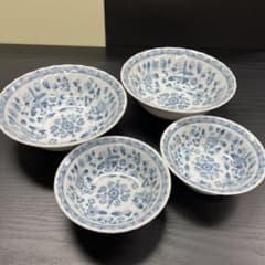 Sanyo Japan 青と白 花柄 陶器皿 4個セット - メルカリ