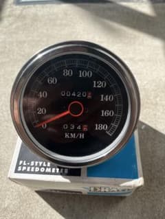 ハーレー FLスタイルスピードメーター 180 KM/H 1:1 ショベル - メルカリ