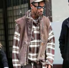 カーハート ダックベスト 希少サイズ ウィメンズ トラヴィススコット