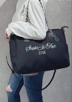 GYDA ノベルティボストンバッグ ブラック バニーチャーム付き - メルカリ